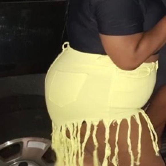 amazon Pants - Shorts with fringes